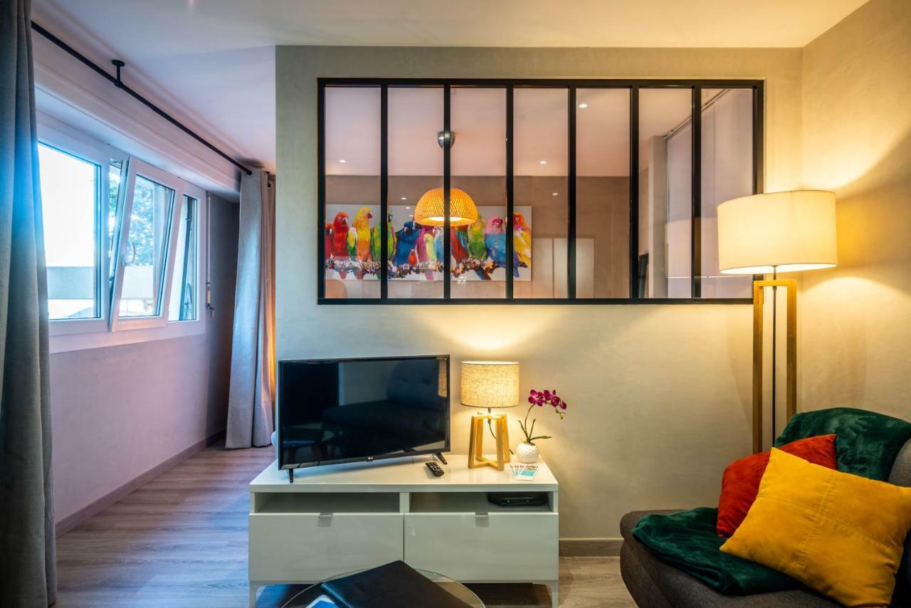Le Chatelet- Parking Gratuit - Cosy Et Design - A 10 Mn De Geneve Annemasse Exteriör bild
